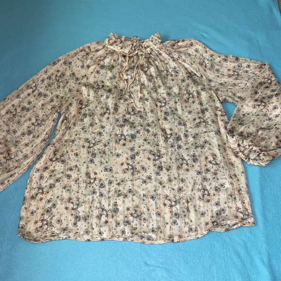 H&M floral semi sheer long raglan sleeve smocked cuff ruffle tie collar size M - Picture 2 of 15